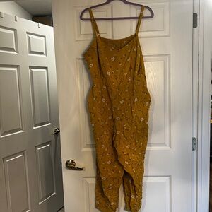 Old Navy Floral jumpsuit